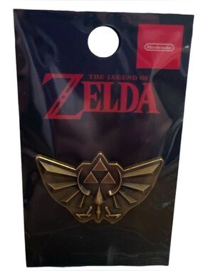 Official Nintendo The Legend of Zelda Hyrule Crest Enamel Pin NWT